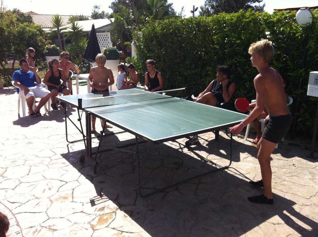 Case Vacanze Paradise Beach Vicino Cefalu Piscina Aperta カンポフェリーチェ・ディ・ロッチェッラ エクステリア 写真
