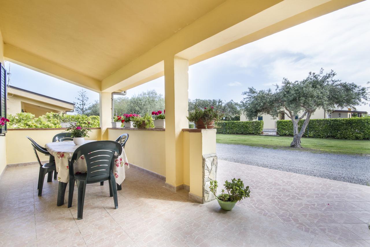 Case Vacanze Paradise Beach Vicino Cefalu Piscina Aperta カンポフェリーチェ・ディ・ロッチェッラ エクステリア 写真