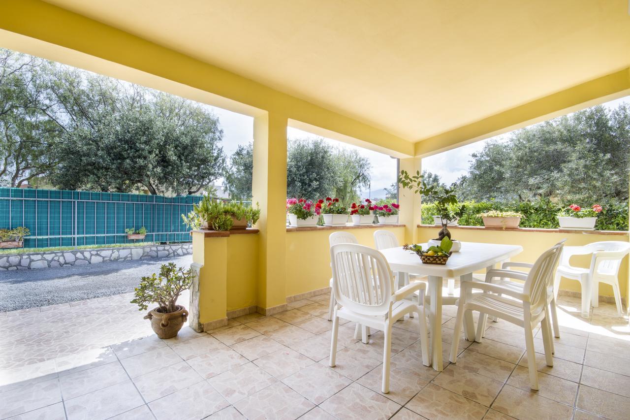 Case Vacanze Paradise Beach Vicino Cefalu Piscina Aperta カンポフェリーチェ・ディ・ロッチェッラ エクステリア 写真