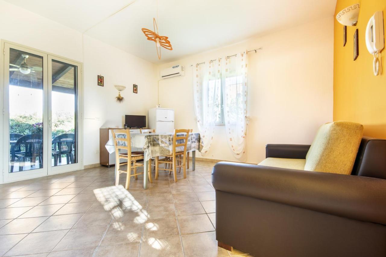 Case Vacanze Paradise Beach Vicino Cefalu Piscina Aperta カンポフェリーチェ・ディ・ロッチェッラ エクステリア 写真